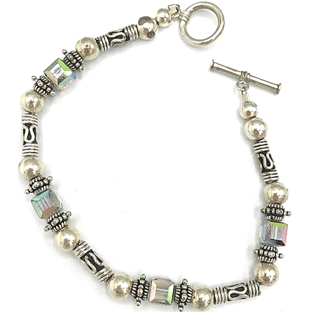 Silpada 925 Sterling Silver Crystal Toggle Bracelet B0912